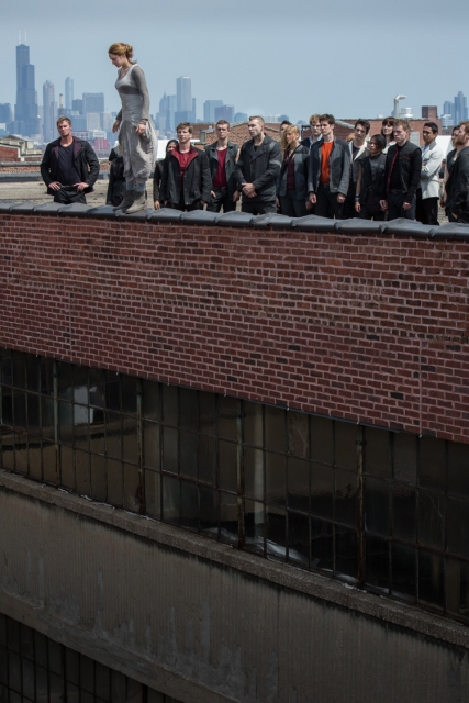 divergent still 14